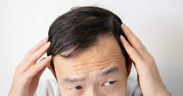 薄毛・頭皮臭を防いで「イケメン度」アップ!“伝説のヘアメイク”直伝のセルフケアとは?