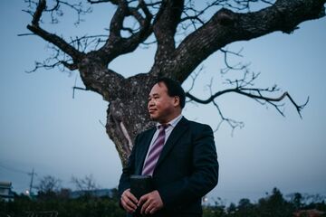 中国から逃れるキリスト教徒、脱出後も苦難の道