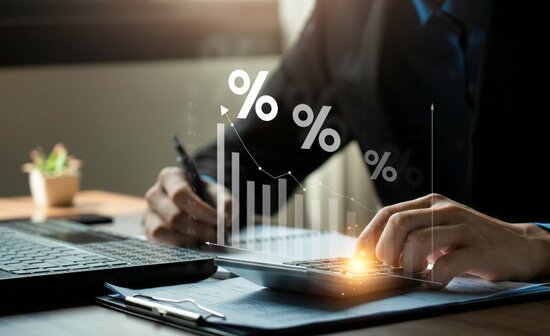 【成長株の見つけかた】決算短信の最初のページで、業績が好調かどうかのトレンドをつかむ