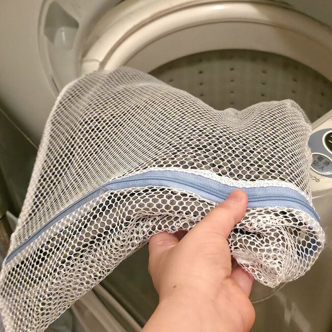 ニトリで“モップみたいなバスマット”を買ってみたら…「すぐ吸って乾く」「踏み心地も良い」脱衣所がビシャビシャにならなくて感動!《購入レビュー》