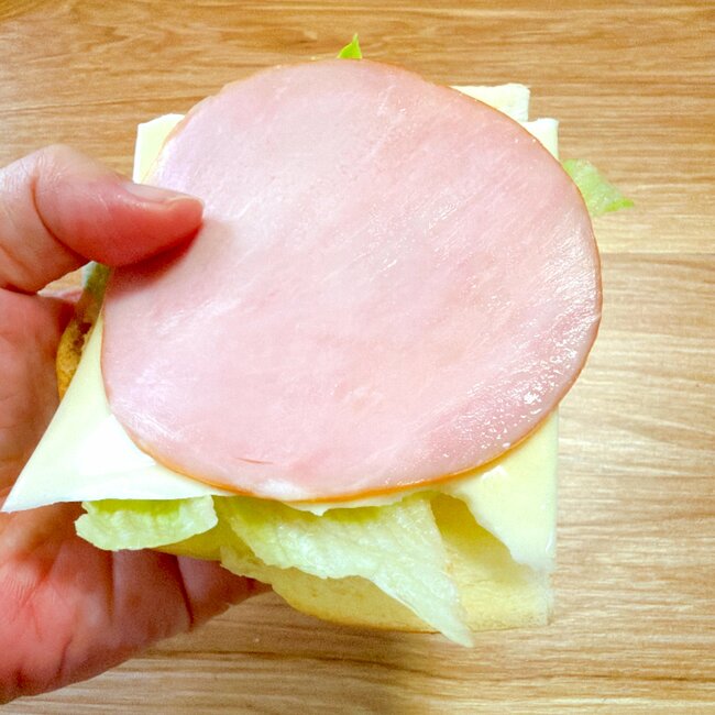 どうしてこんなに美味しいの…？コメダ珈琲の“レジ横メニュー”好きすぎて毎朝食べたい…！「ふわふわで本当に美味しい」 「お家コメダが楽しめました」《実食レビュー》