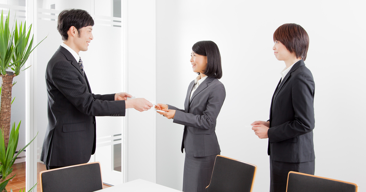 仕事のできる人はやっている！人の顔と名前を覚える簡単な方法