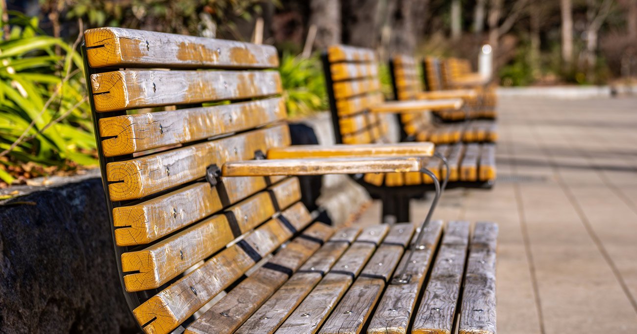 「排除ベンチに座っていただけで撲殺された女性ホームレス…」現場に残されていたものが示す悲痛なメッセージとは