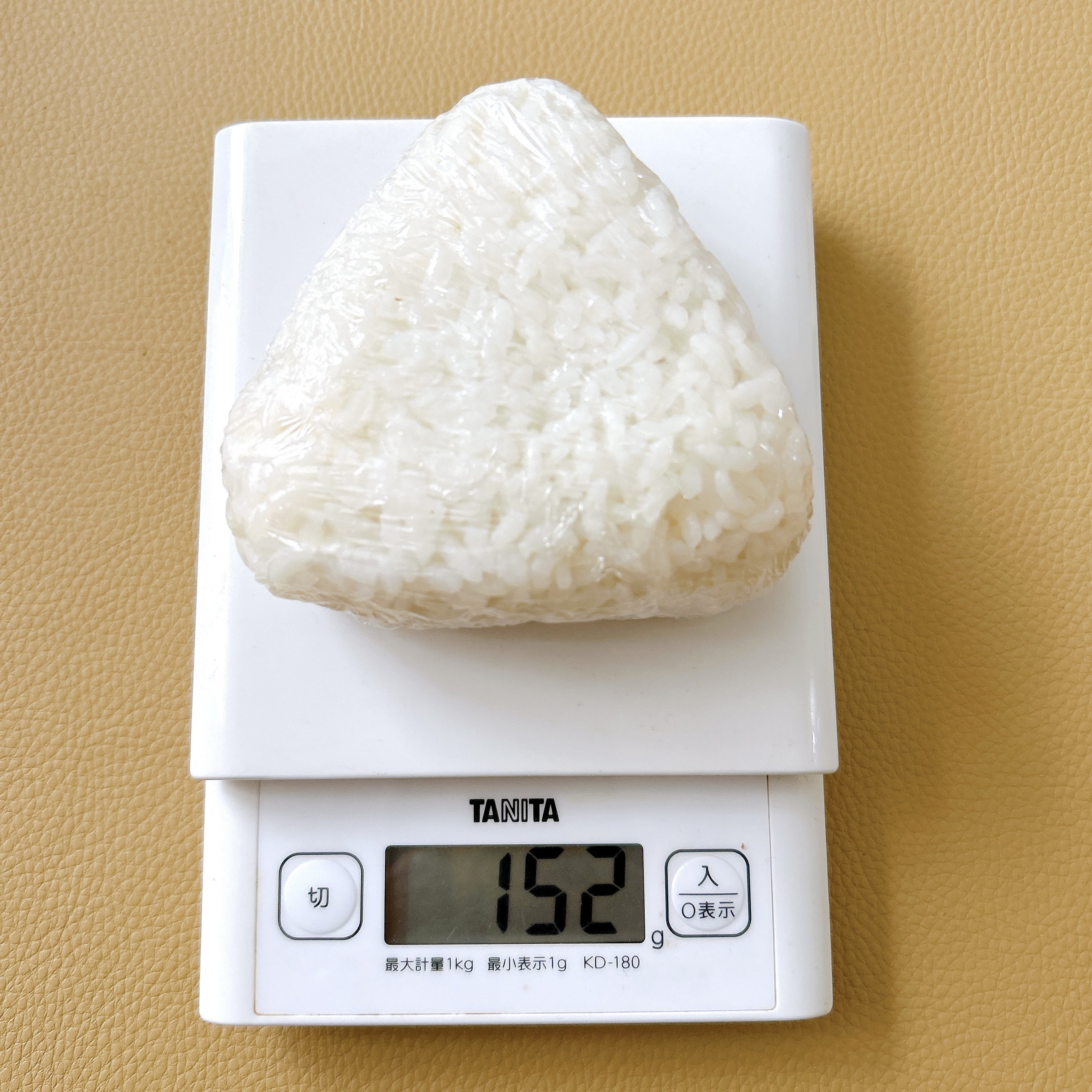 今までの苦労はなんだったの…セリアの「おにぎり弁当箱」が画期的すぎる!これが110円は感動です!