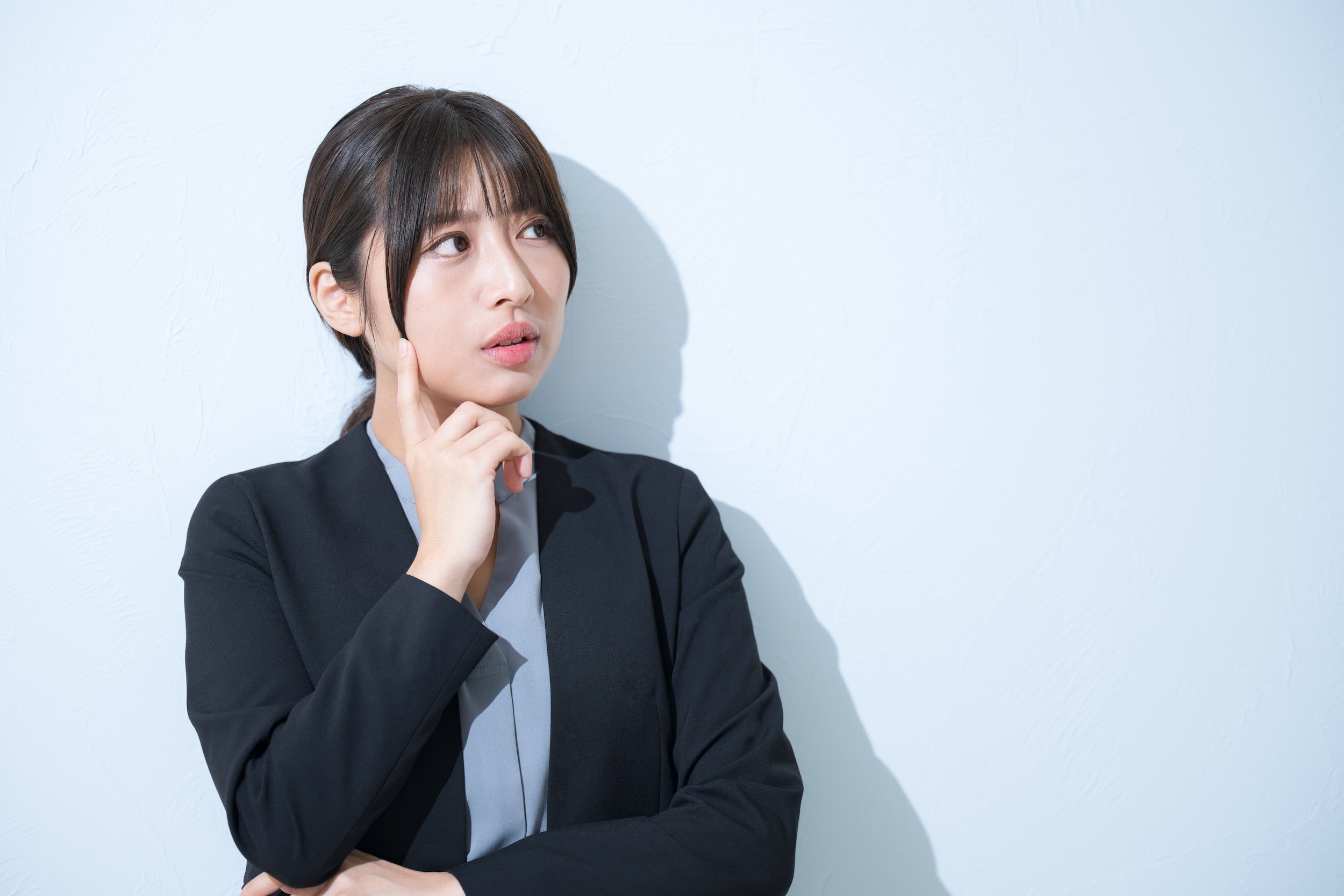 【職場の雑談についていけない】繊細さんなら知っておきたい「職場を生き抜くコツ」ベスト4