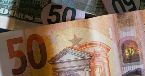 ユーロ20年ぶり「パリティ割れ」、ユーロ高に反転するための欧米経済の条件