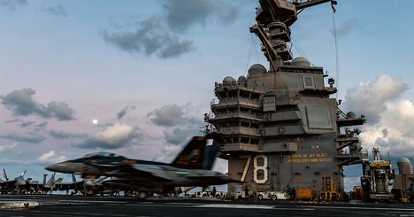 イランに集中する米軍、最大の課題は中国