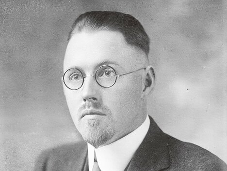 インチキ手術で何十人も殺したニセ医者「ジョン・ブリンクリー」の正体