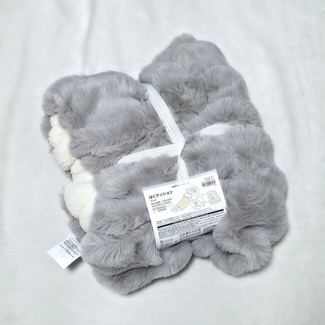 考えた人、天才ですか…?ニトリの“着るクッション”ふわふわすぎて雲に包まれてるみたい!「2枚購入しました」「マジ購入してよかった」