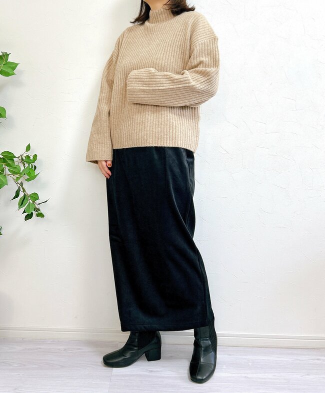 何も着てないみたいに軽い…！ユニクロの“雲みたいなニット”1990円とは思えない着心地です！「めちゃくちゃ暖かい！」「太ってみえない」