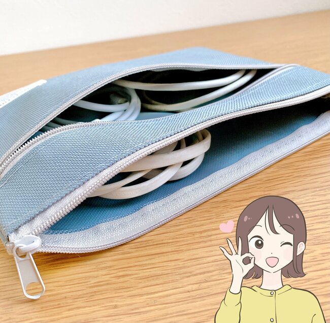 お薬手帳と診察券50枚がスッキリ！セリアの「おしゃれ仕分けポーチ」レシートの整理もできて優秀！《購入レビュー》