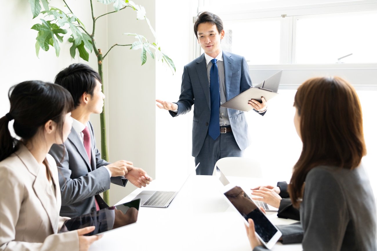 だからあの人は人前でもアガらない。話し上手が使い分ける2種類の質問とは？
