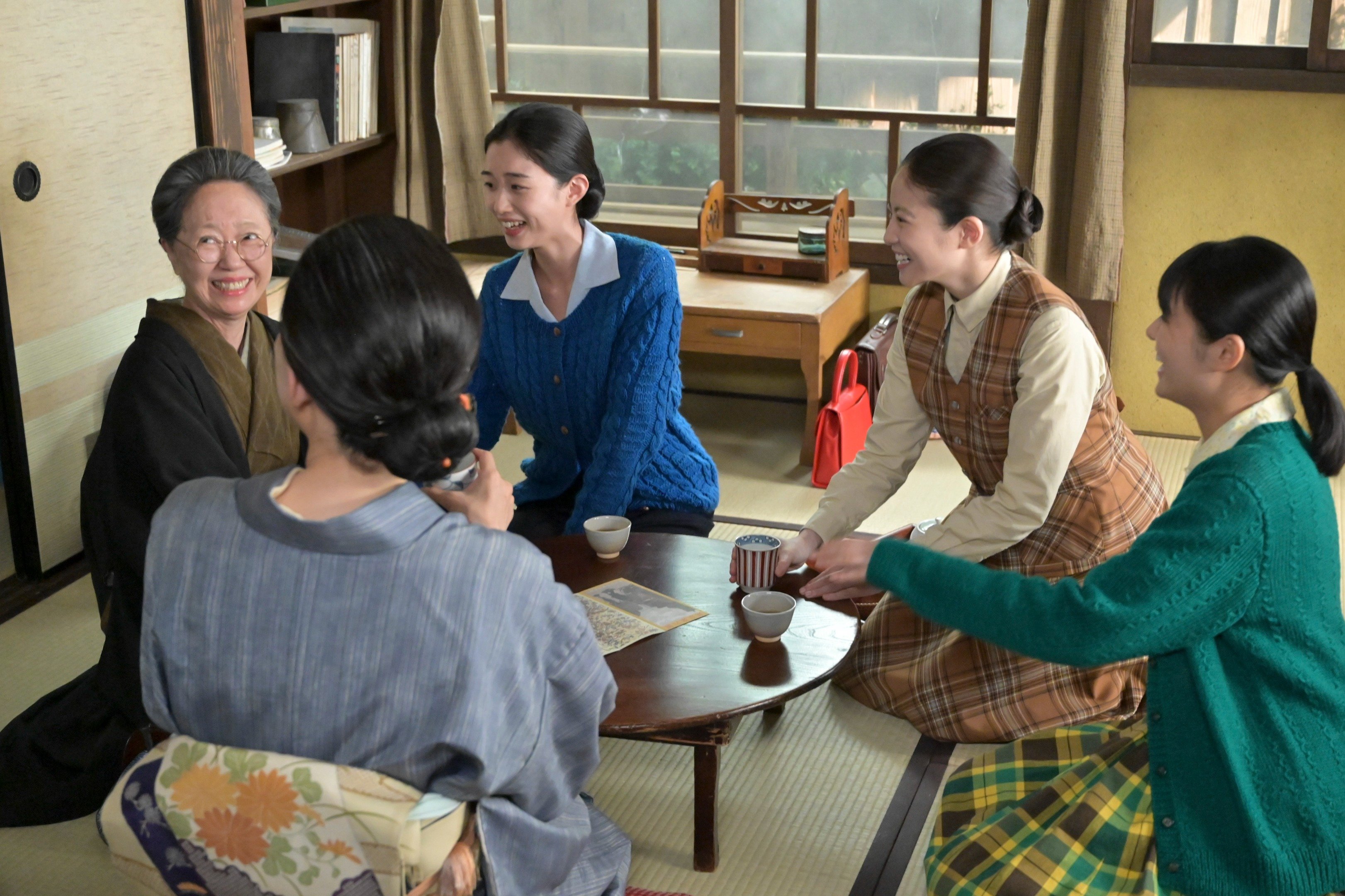 「30秒だけ時間をあげます」また言ってる!世良(木原勝利)が夫婦の朝に割って入る【あんぱん第89回】