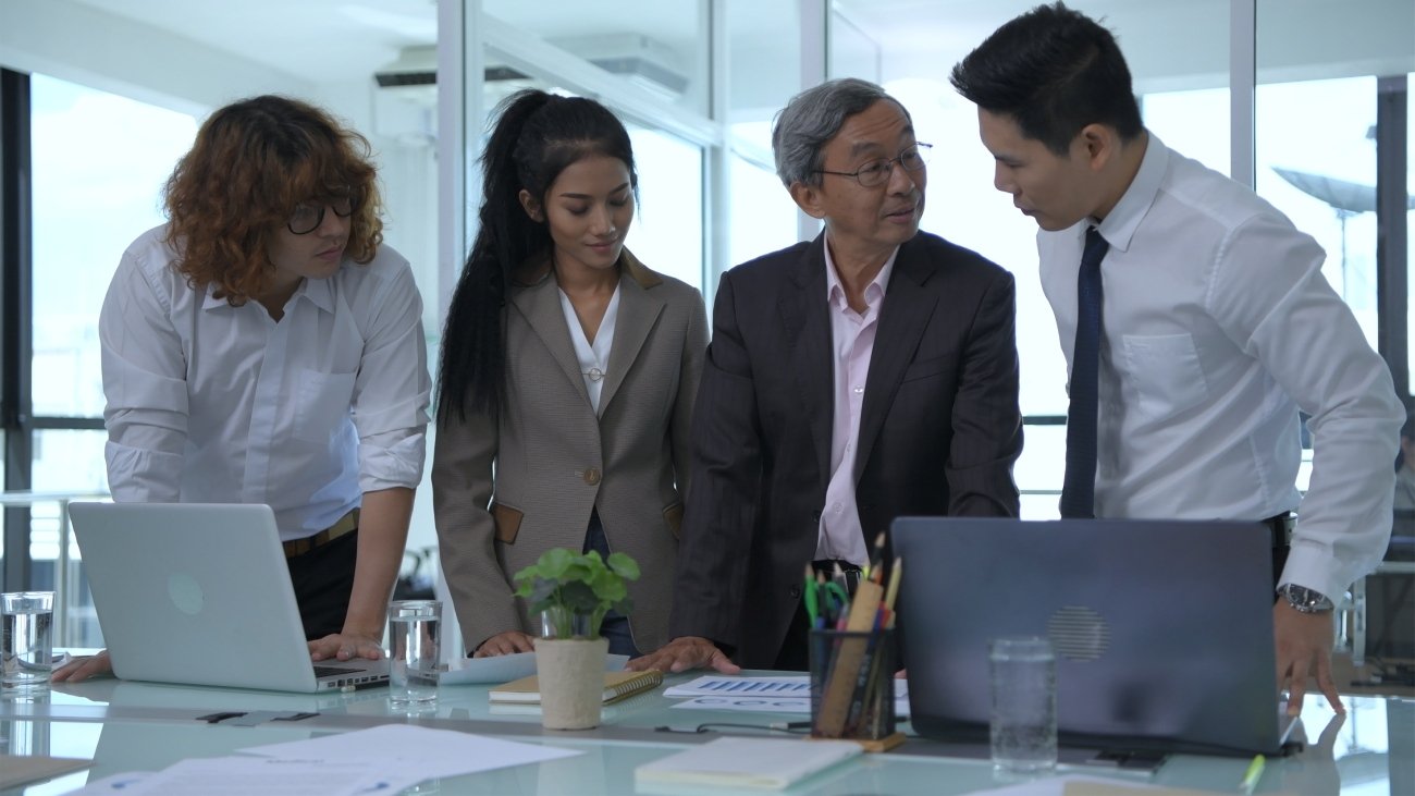 「考えない社員が量産される組織」と「自走する人材が育つ組織」の決定的な差