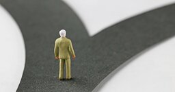 年をとって「周りから人が去っていく人」に共通する、人間関係の勘違い・ワースト1