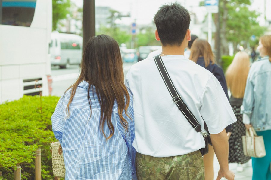 「そりゃ気づかないわ…」探偵がシロ判定した“完璧な妻”が不倫で使った「まさかの通信手段」とは？