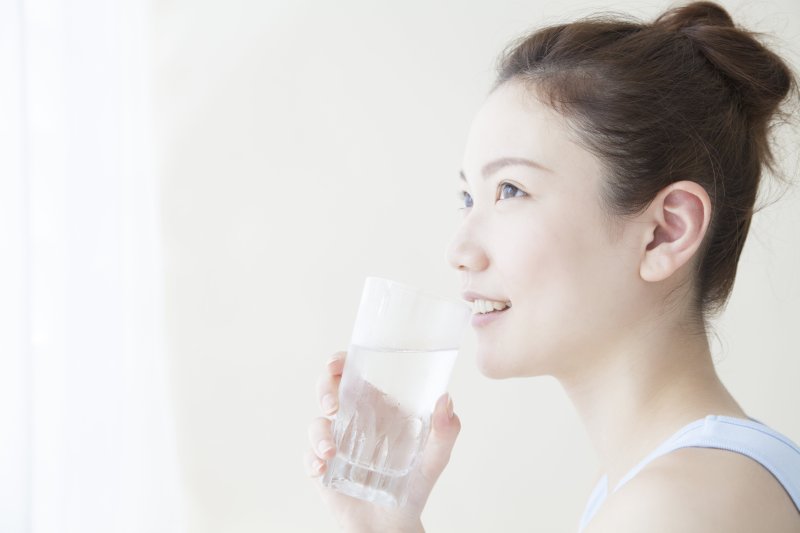 育毛のプロが断言！「水を飲まない」だけで薄毛になるワケ