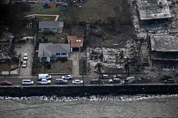 山火事・暴風雨が揺るがす保険市場