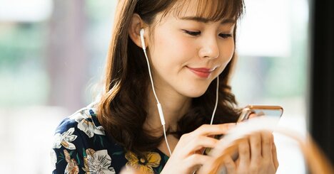 クラブハウスなど「音声メディア」人気が急拡大、アマゾンやツイッターも参入する理由