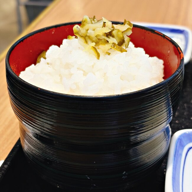 ごはん大盛り無料は嬉しい…!リンガーハットの“わんぱく定食”最後のひと口まで美味しい!「ボリューム満点」「いちばんご飯進む」《購入レビュー》