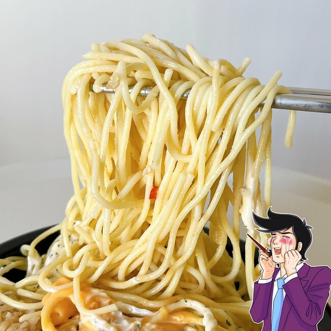 「量がヤバいんじゃぁッ!」セブンの“ドカ盛り弁当”1124kcalもあってボリュームがすごい!「ニンニクがガツンと効いてる」「こってりジャンキーでうまい」