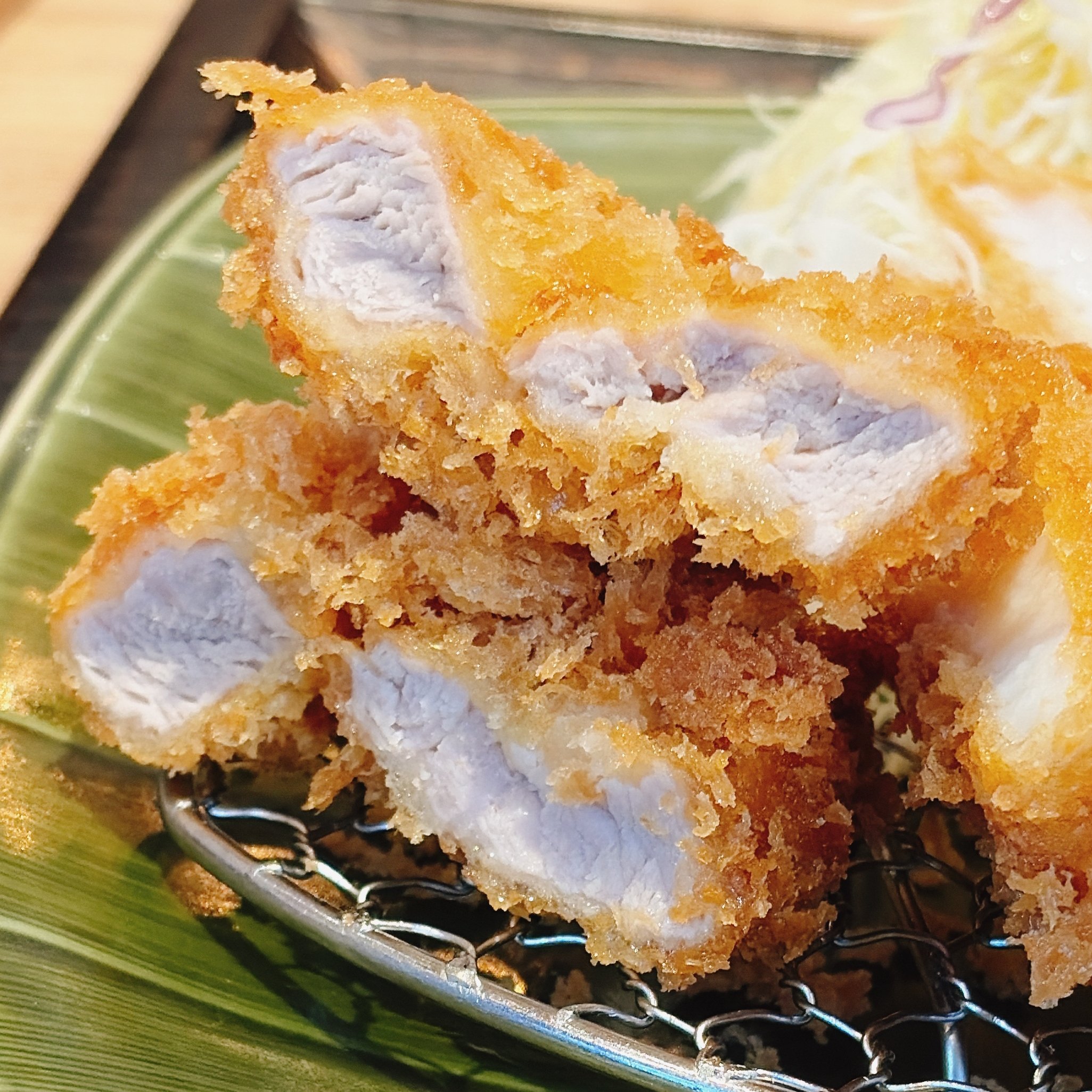 ボリュームすごくてお腹パンパン!とんかつ和幸の“盛りだくさんランチ”ご飯・みそ汁・キャベツがおかわりし放題で嬉しすぎる!《実食レビュー》