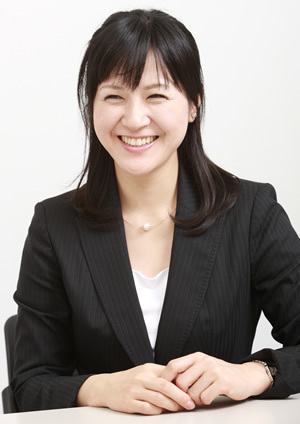 司法書士・山口花さん動画 <br />なぜ相談者に心を開かせることができるのか?<br />映像で見る「共感型コミュニケーション術」の魅力