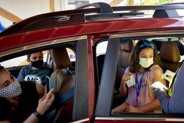 子供のワクチン接種、ためらう親をどう説得