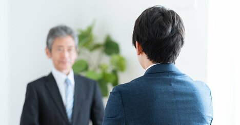 部下が思わず感動！“年下上司”の人間力が詰まった「ひとこと」とは？