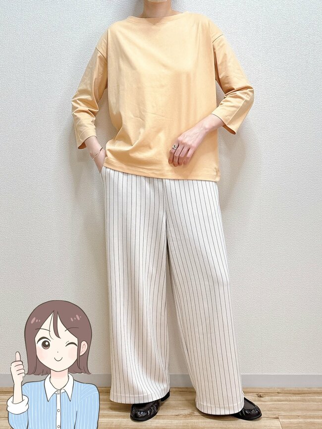 「5枚愛用してます」「一年中着ていたい」無印良品の“990円トップス”万能すぎて何枚でも欲しくなる!「シンプルだけど頼れる一枚」