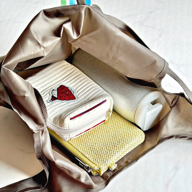 お出かけの必需品になった！ファミマの「クルクルたためるエコバッグ」荷物をポイポイ入れられて楽ちん！《購入レビュー》