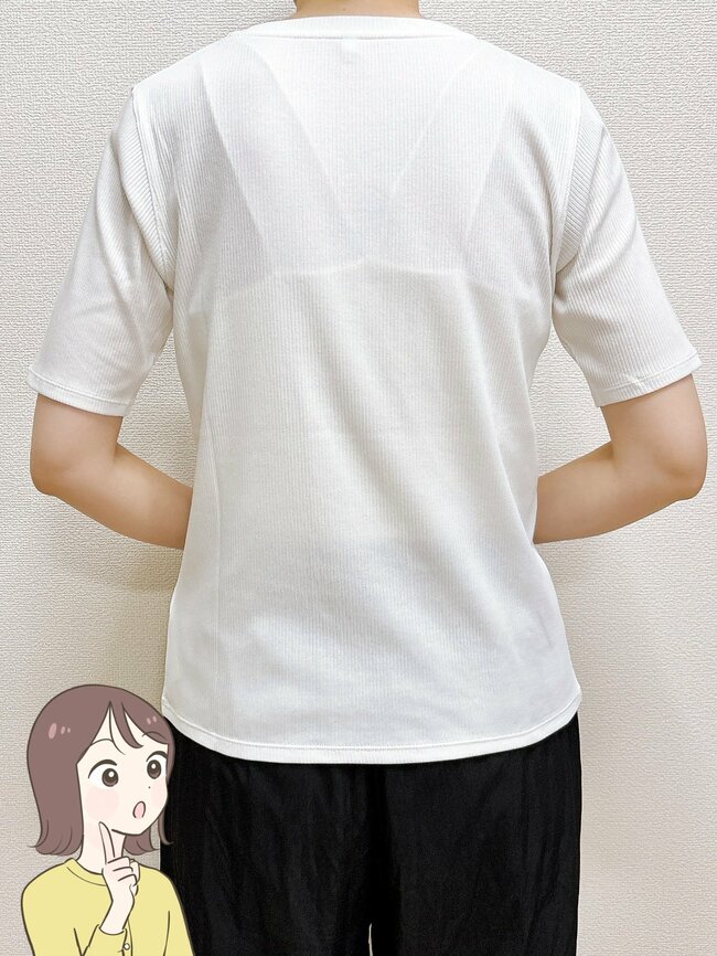 「痩せて見えます」「色違いで揃えたい」無印良品の“1490円トップス”びよ～んと伸びて着心地もバツグンなんです！「この袖丈を探してた」