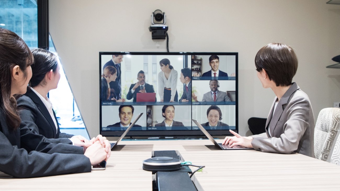 職場で出世するのは「出社する人」「テレワークする人」どちら？ その本当の正解