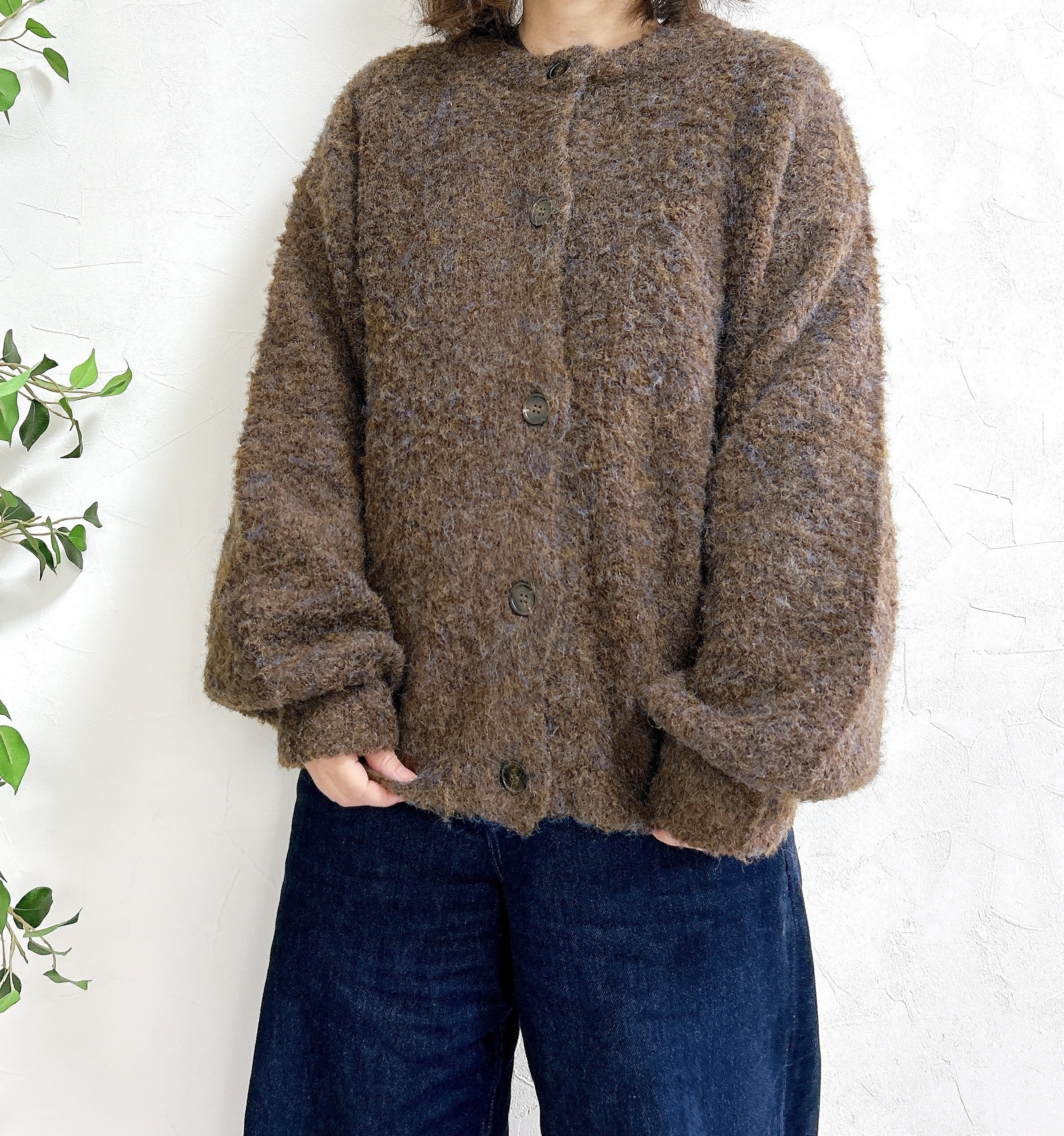 シルエットが可愛すぎる…！cocaの「ふわもこカーディガン」ゆったり体型カバーできるし、2990円はコスパいい！