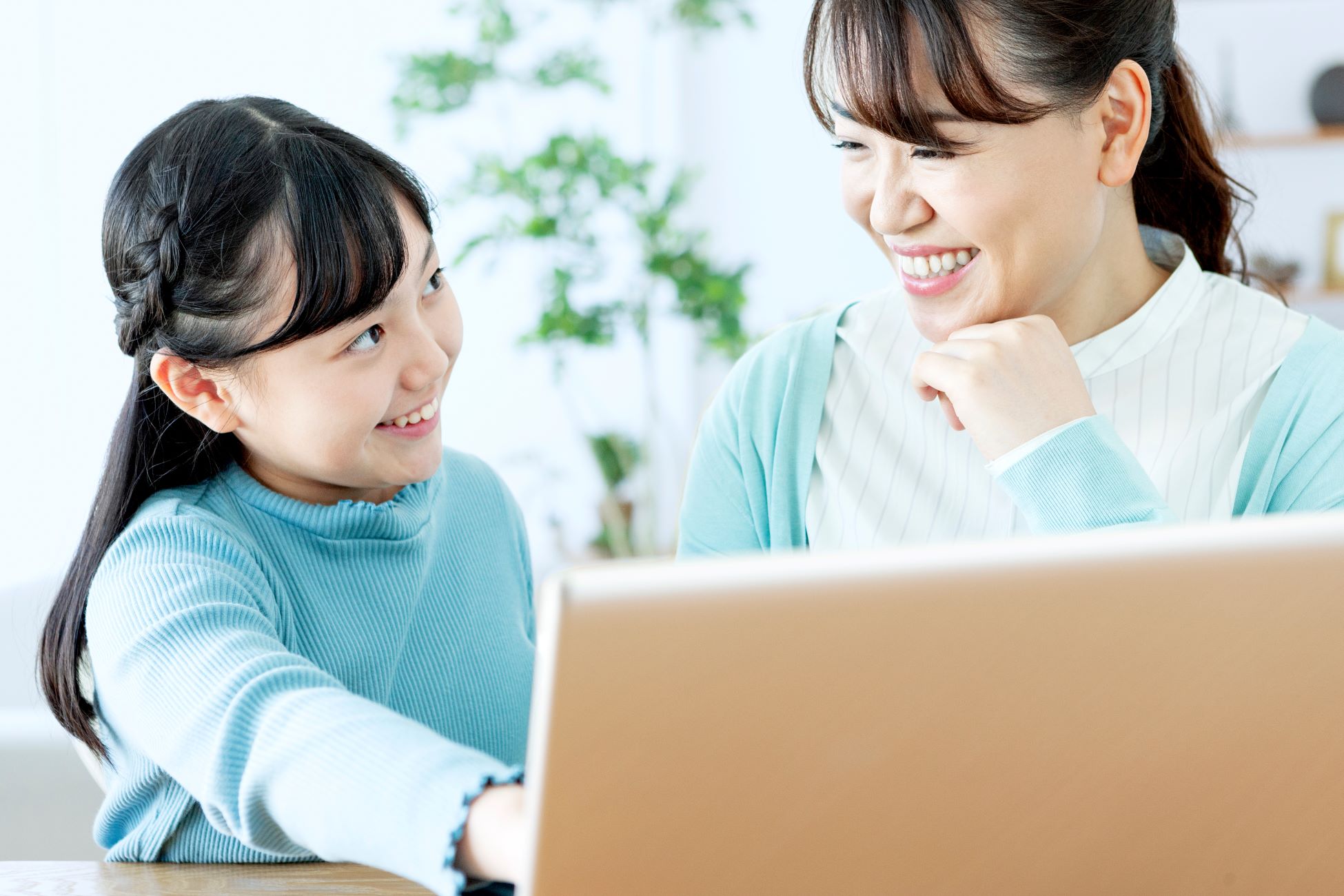 【激変する子育て環境】「流行りの教育法」を追いかけすぎると見落とすこと