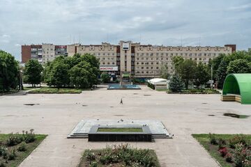ウクライナ東部戦線、ゴーストタウンと化す街
