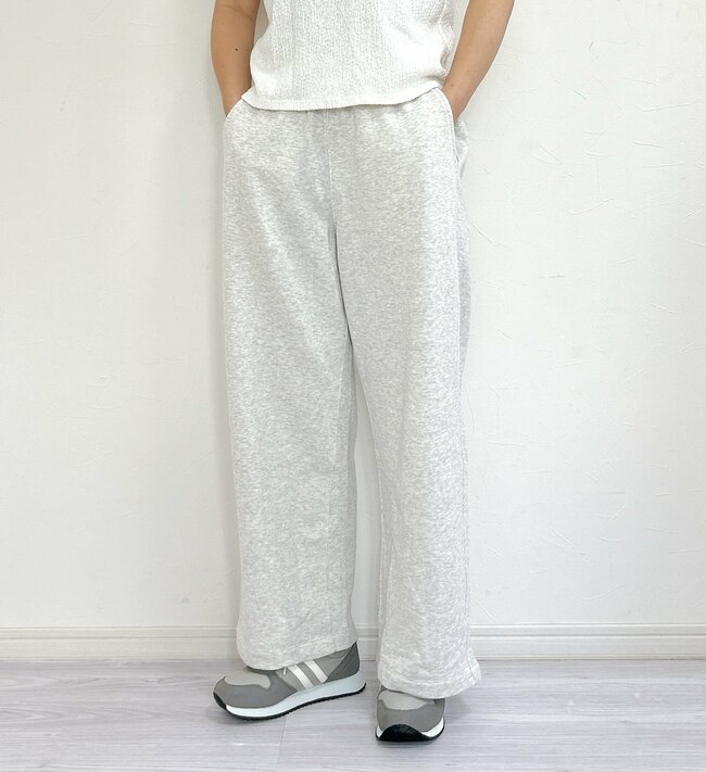 GUやるじゃん…!カービィの“大人カーディガン”がレトロ感ヤバイんだけど!「めちゃくちゃ可愛い」「色違いどっちも買った」