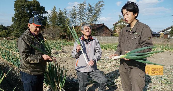 栽培方法について話す増井さん