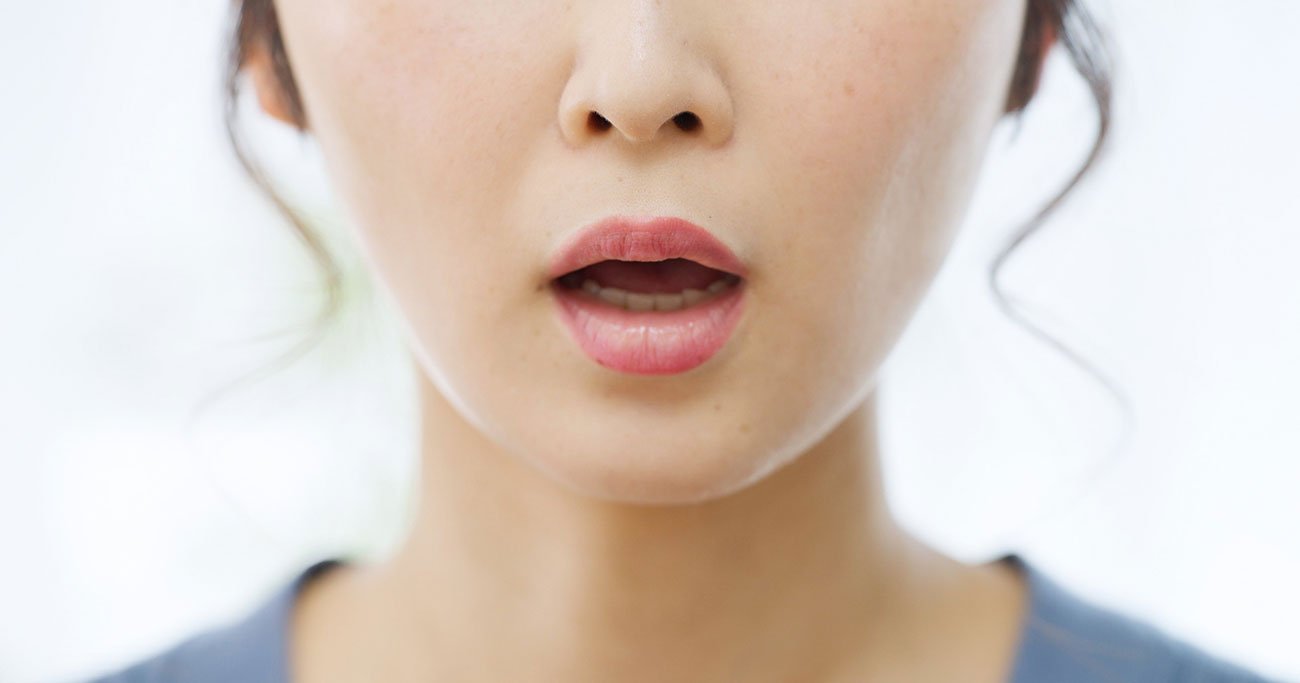 周りの人のメンタルをすり減らす「頭の悪い人」が好む話題・ワースト1