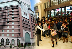 百貨店超激戦市場大阪で力発揮する阪急うめだ本店<br />背景にある5つのシフト戦略と百貨店の原点【後編】