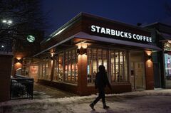 スタバが米で初の労組結成へ、NY州の従業員投票で可決
