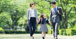 新たな独身税？少子化対策になる？「子ども保険」構想の是非を経済学者が解説
