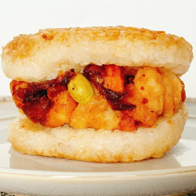 「うますぎて衝撃受けてる」モスバーガーの“贅沢すぎるメニュー”最後まで感動しっぱなしの一品でした！「毎回絶対注文します」「モスに行くと9割これ食べるほど大好き」《実食レビュー》