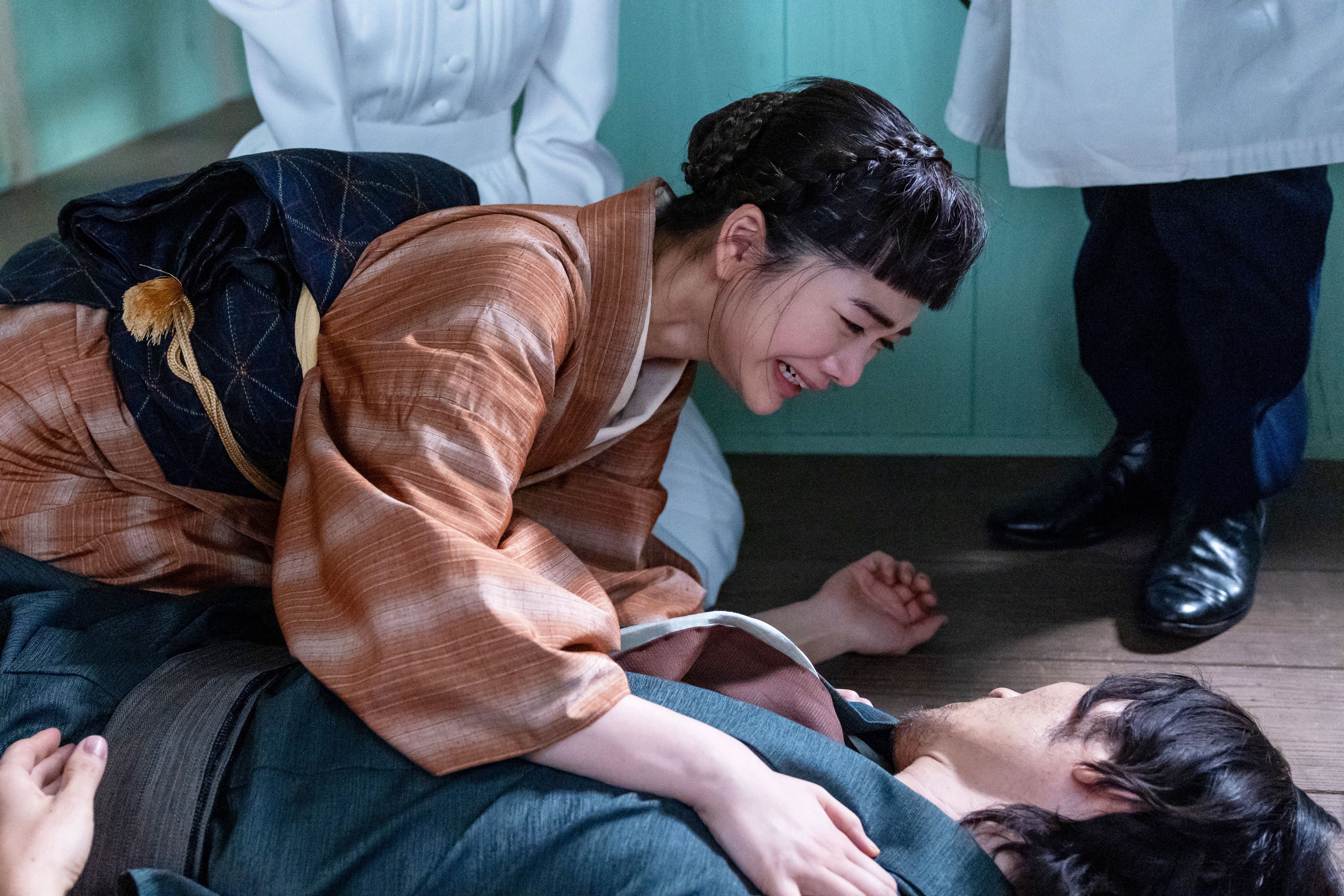 「なるべく考えないようにしています」朝ドラ主演・見上愛が役作りで徹底している意外なこと