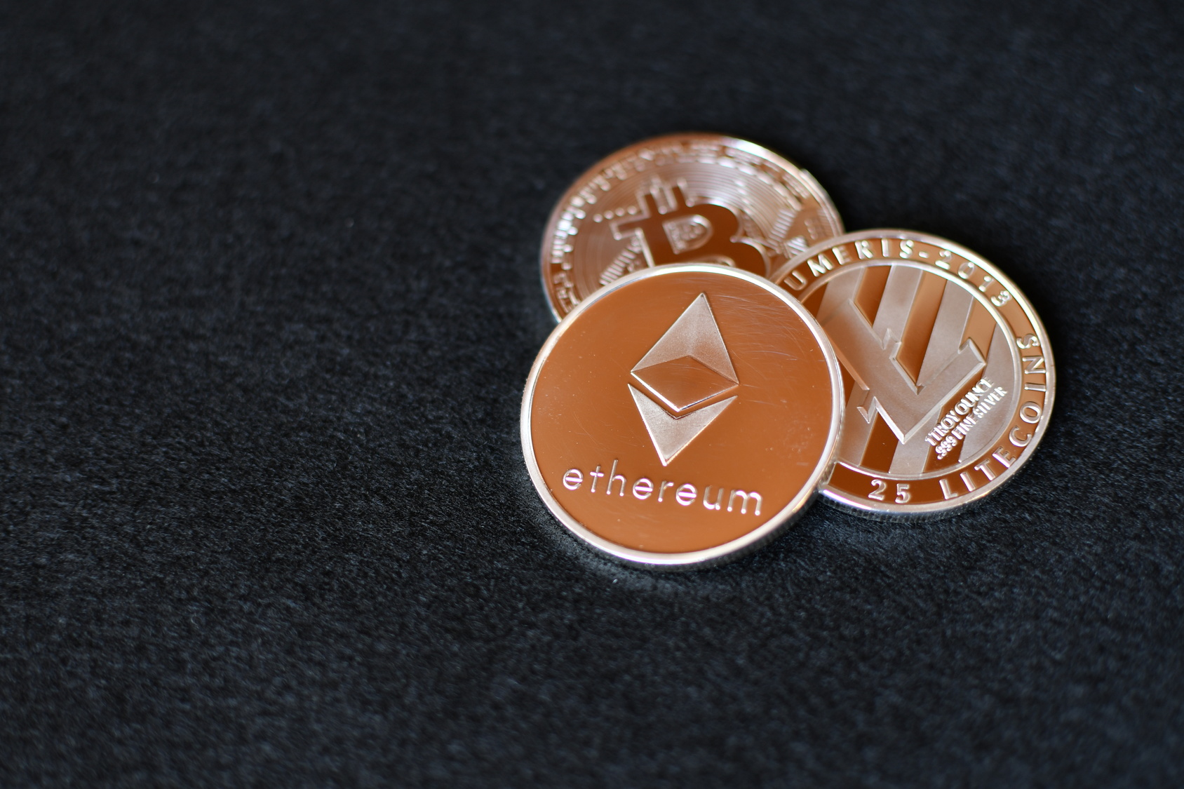 ビットコインの課税を逃れる「億り人」の知恵とは?