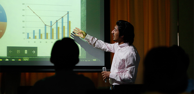 浅利慶太氏に学ぶプレゼンの修羅場を乗り切る教え「居て、聴いて、語る」