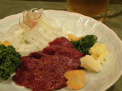 ほうとう、鳥もつ煮――内陸県ならではの食材を生かした素朴で旨み豊かな味わい！