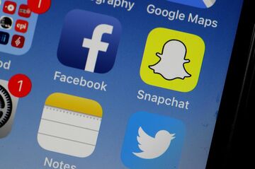 フェイスブックの強引な競争戦略、スナップが反撃