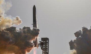 スペースX、4-6月期は売上高92％増　上場後初の決算発表