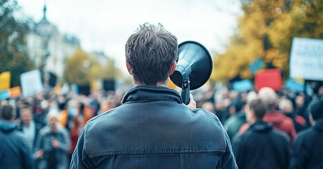 「昭和ファシズム」はこうしてやってきた。老蔵相に全てを委ねた日本財政の末路